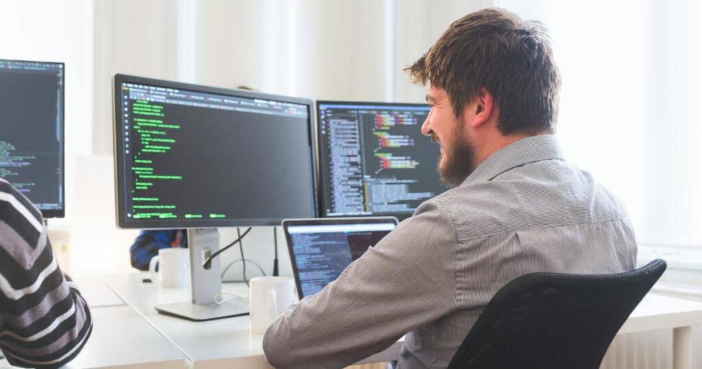 project based IT consultant working